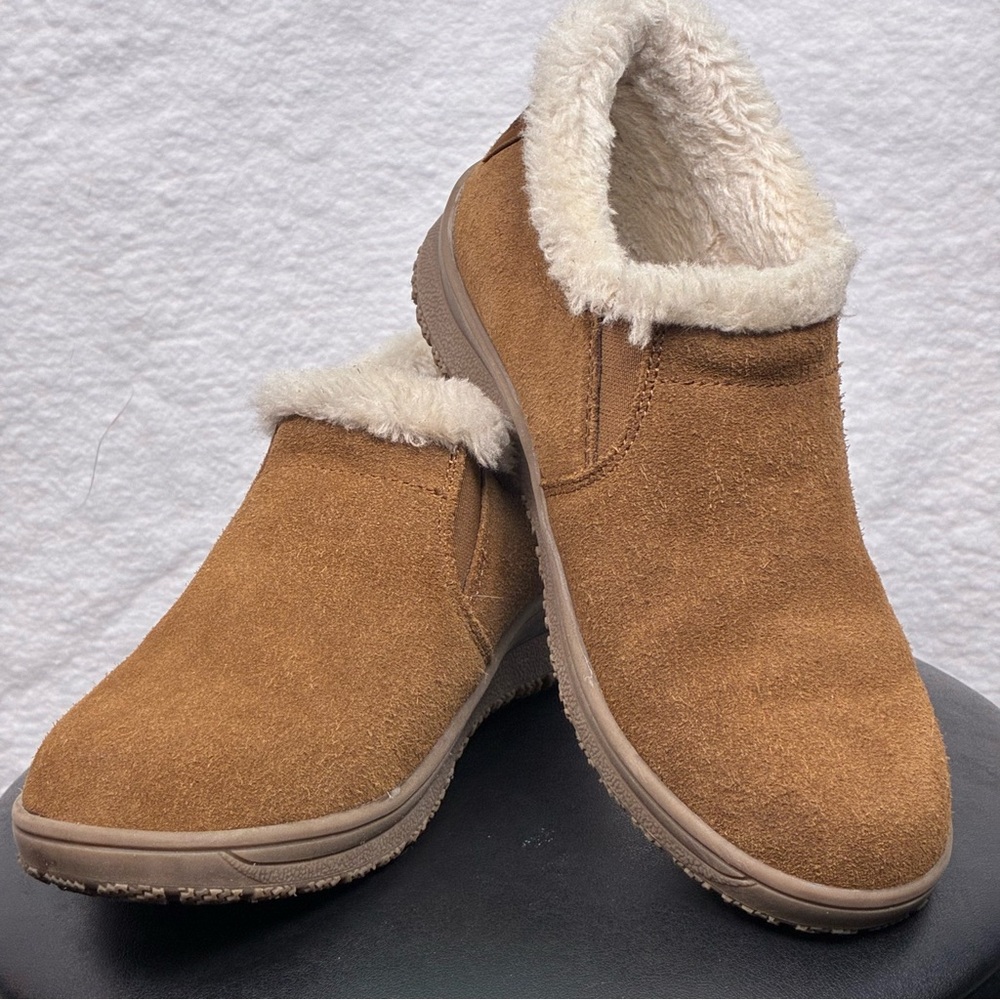 Minnetonka Eagan Dusty Brown 69043 Cold Weather‎ Suede Ankle Booties 7M